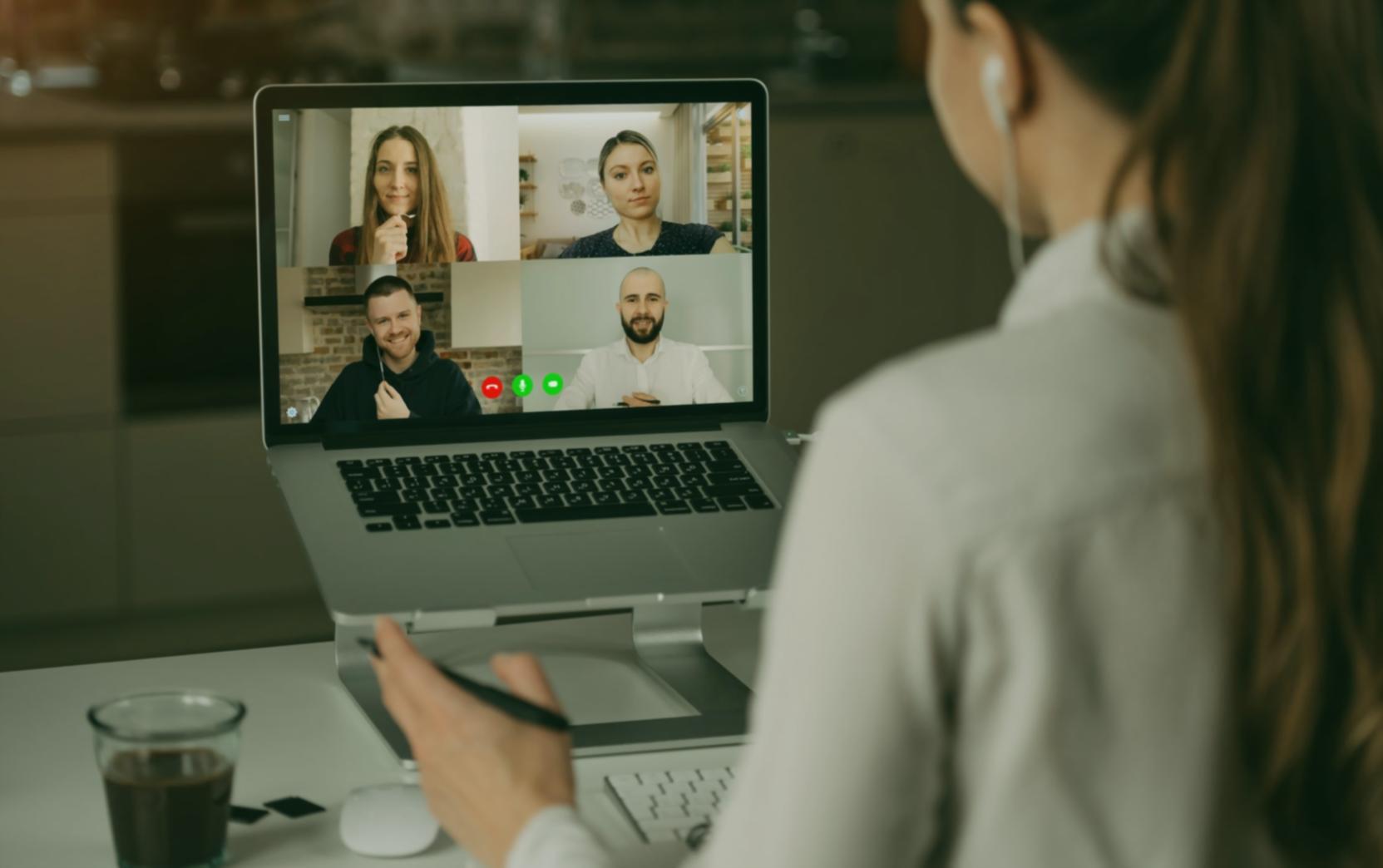 Interface de scénario d'investissement simulé